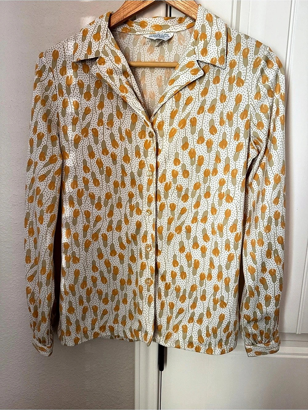 Vintage 80s Sears top Abstract Button Down White & Orange Size Medium